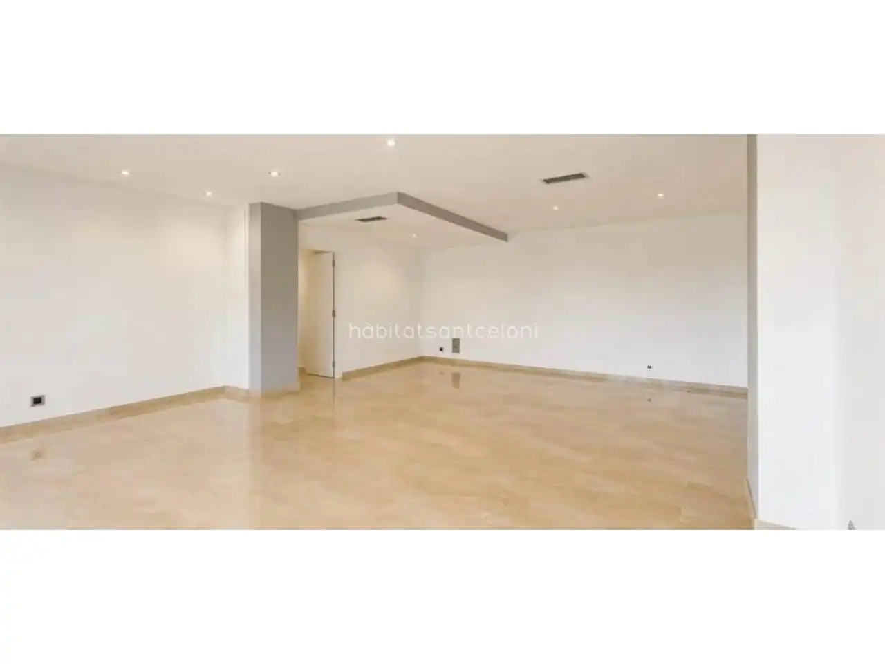 Wohnung zur Miete in Sitges mit Klimaanlage, Heizung und Terrasse
