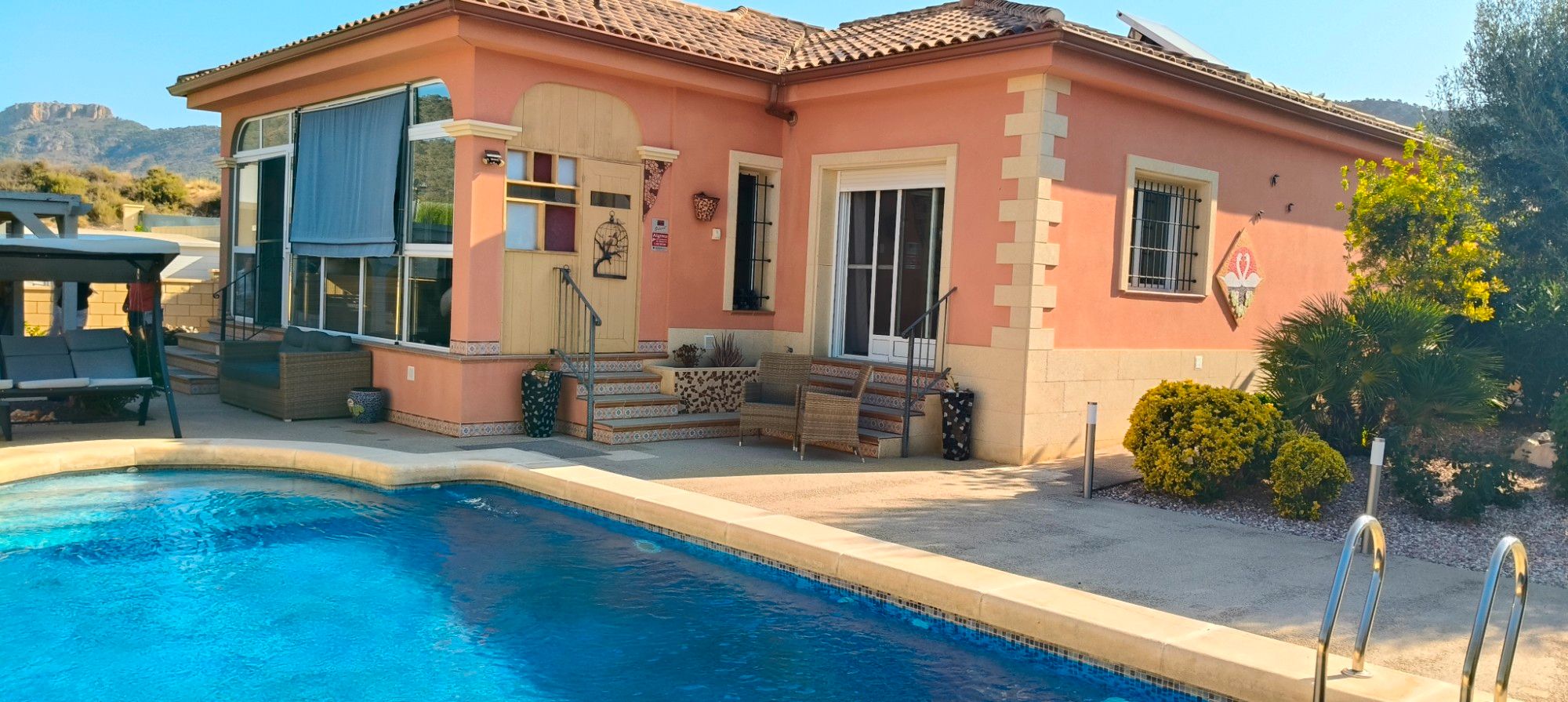 Piscina de Casa o xalet en venda en La Romana amb Calefacció, Jardí privat i Terrassa
