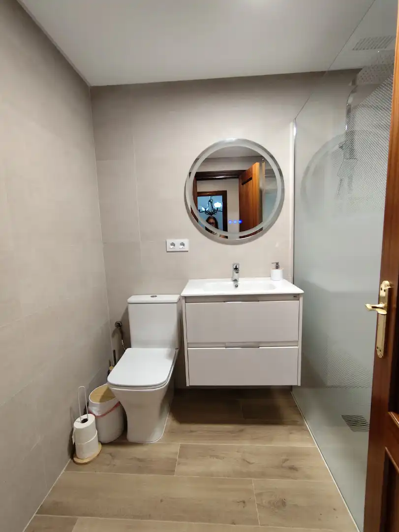 Appartamento con balcone in affitto a Calle Manuel de Diego Lora 6, imagen 7