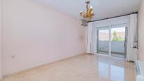 Living room of Flat for sale in  Granada Capital  with Air Conditioner and Terrace