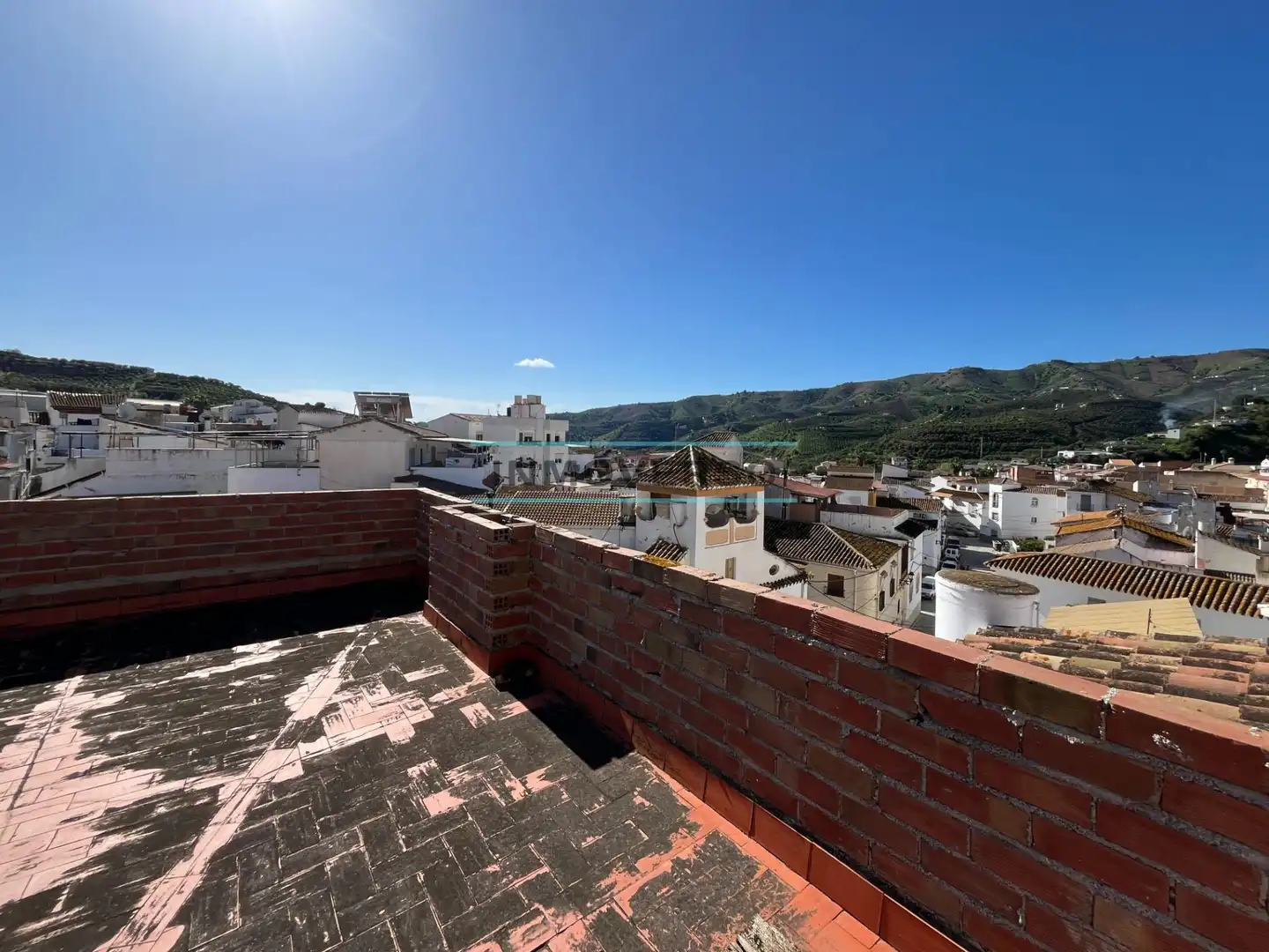 Vista exterior de Edifici en venda en Benamargosa