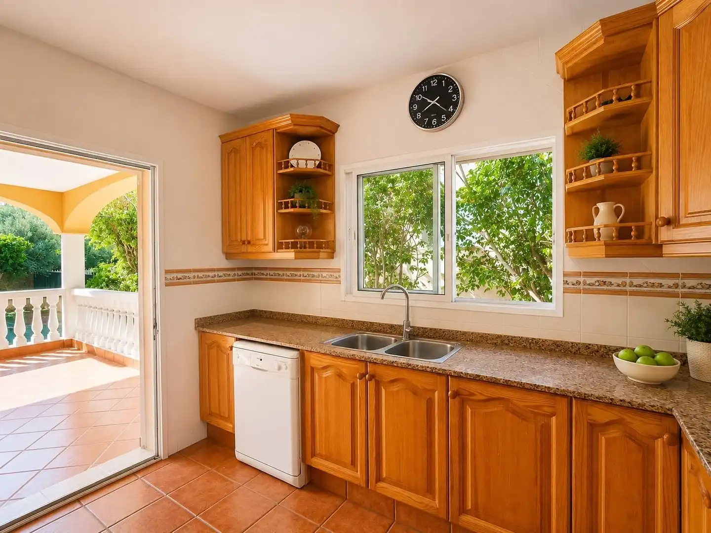Cuina de Casa o xalet en venda en Oropesa del Mar / Orpesa amb Aire condicionat, Calefacció i Jardí privat