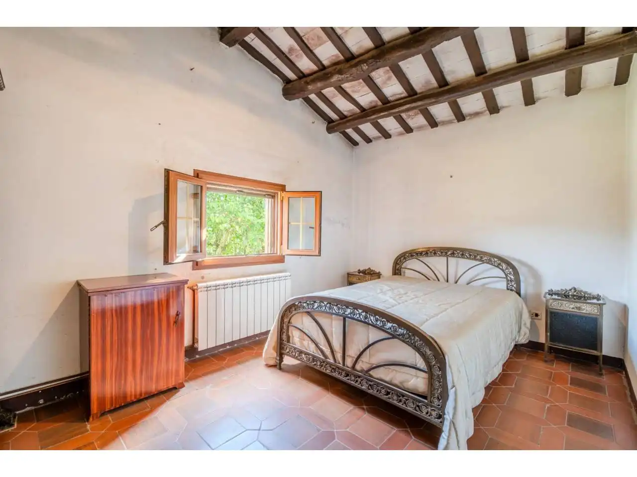 Habitación de Finca rústica en venta en Sils con Calefacción, Jardín privado y Terraza