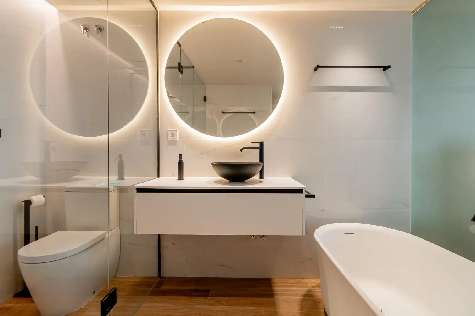 Baño de Apartamento en venta en Madrid con Calefacción, Jardín privado y Piscina comunitaria