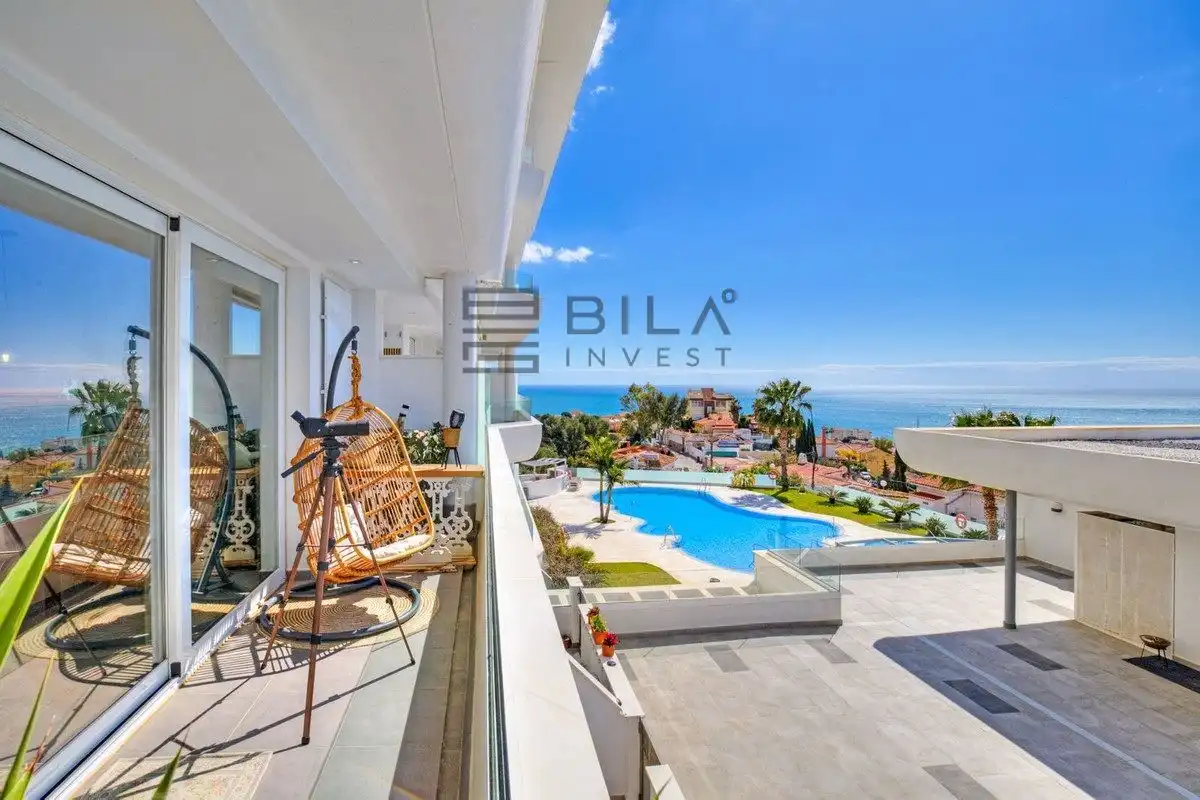 Vista exterior de Piso en venta en Fuengirola con Aire acondicionado, Terraza y Trastero