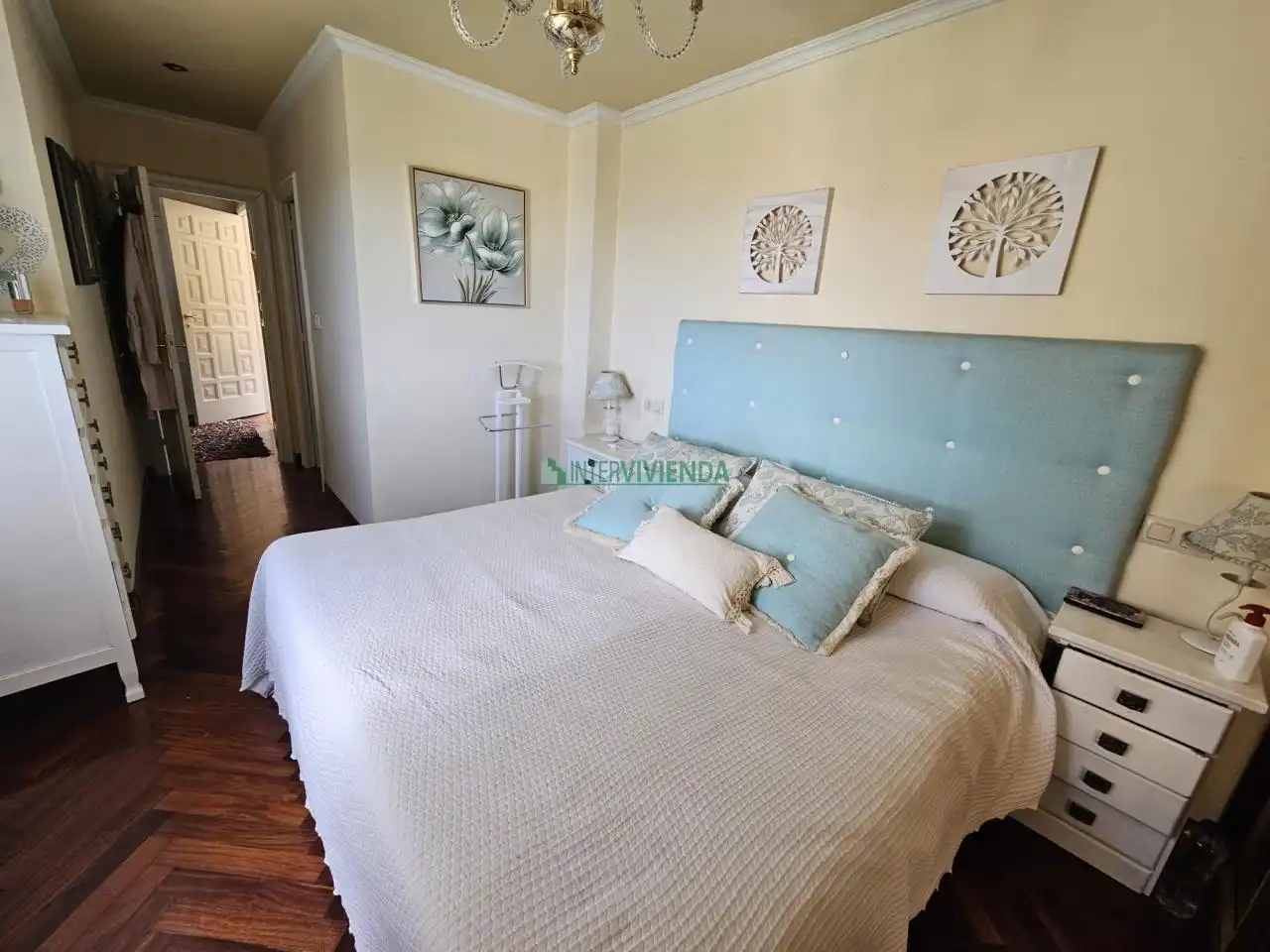 Habitación de Casa o chalet en venta en Vigo  con Calefacción, Jardín privado y Terraza