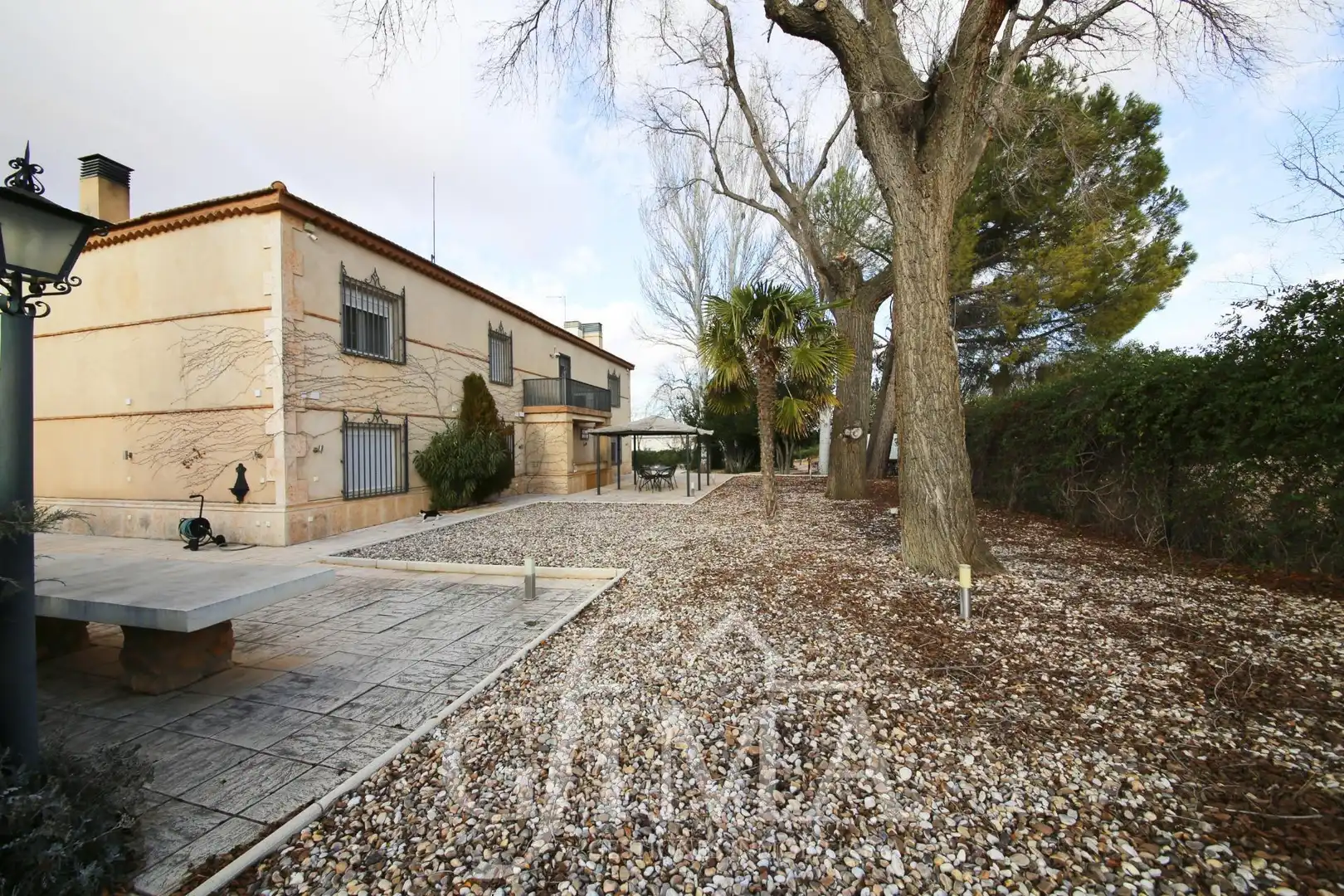 Exterior view of Houses for sale in Argamasilla de Alba  with Air Conditioner, Heating and Terrace