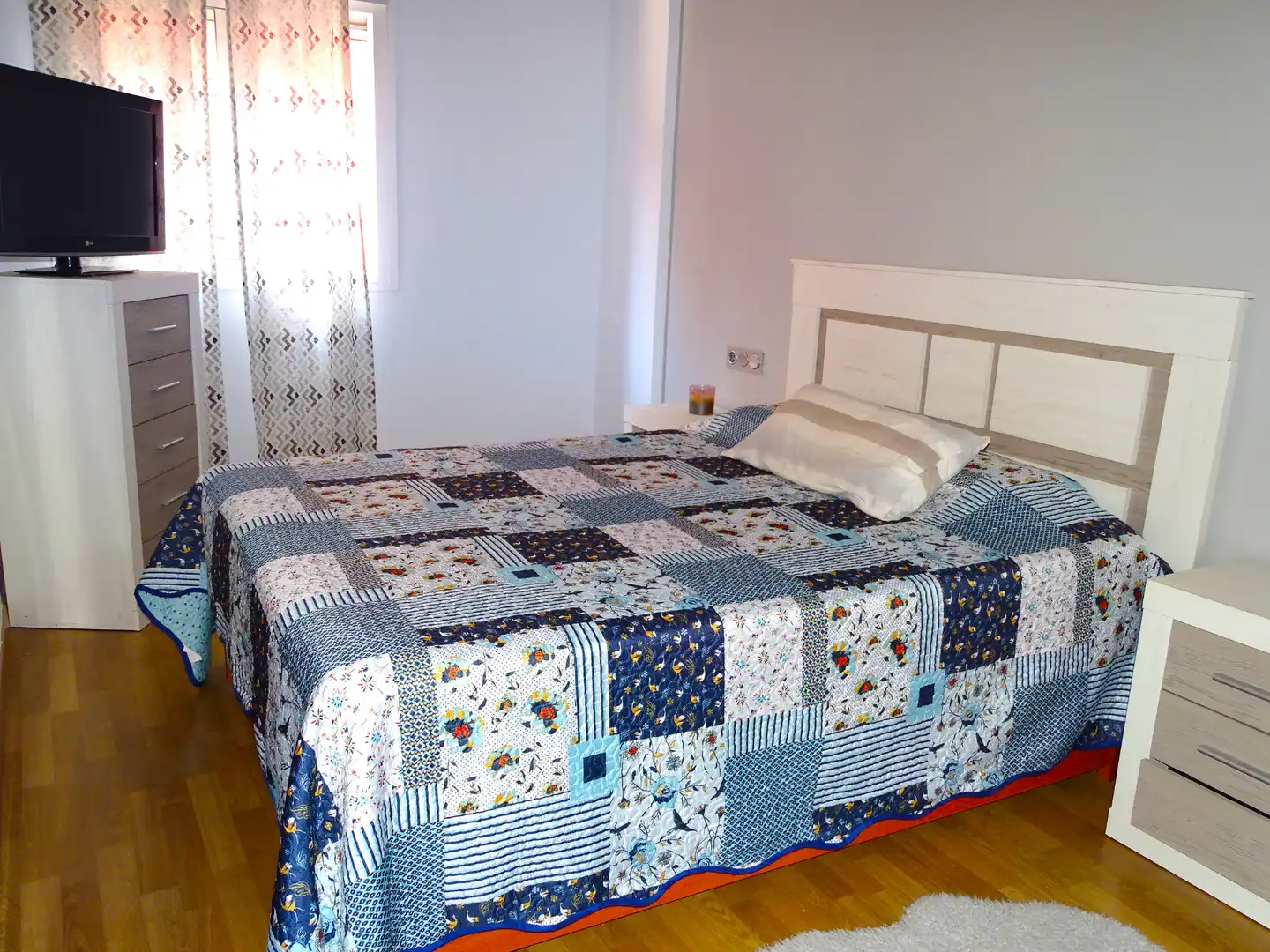 Bedroom of Flat for sale in Rincón de la Victoria  with Air Conditioner, Parquet flooring and Terrace