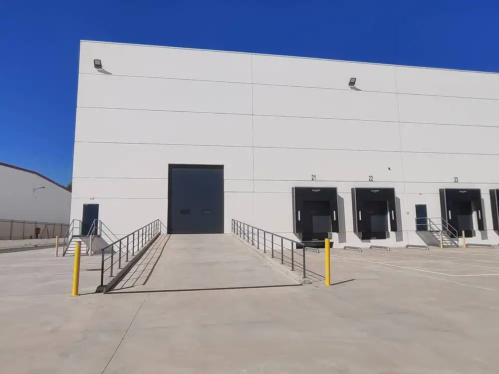 Exterior view of Industrial buildings for rent in Azuqueca de Henares
