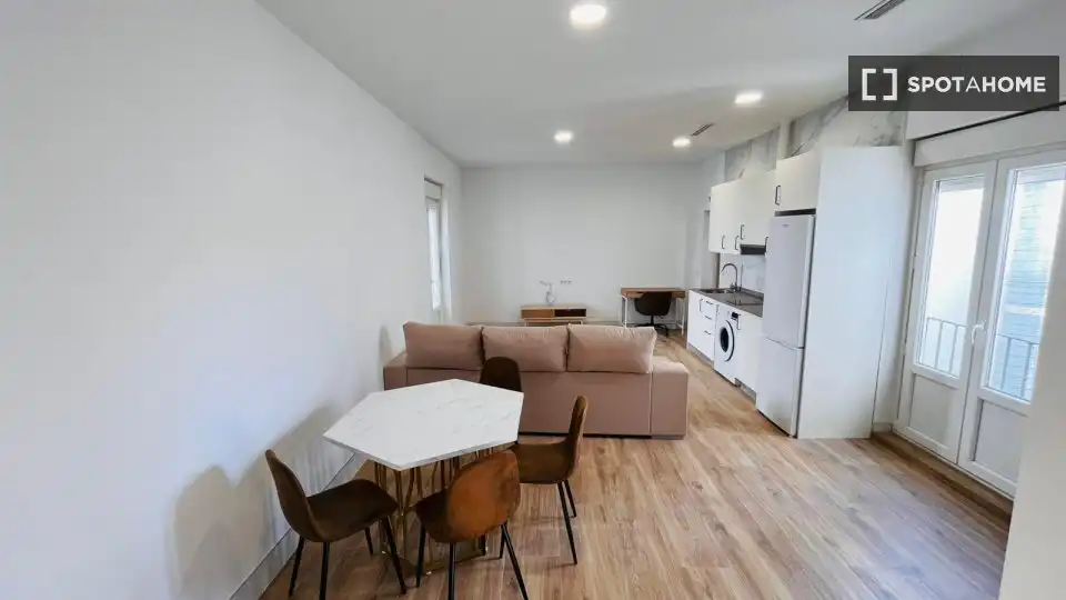 Wohnung zur Miete in Madrid mit Klimaanlage, Heizung und Möbliert