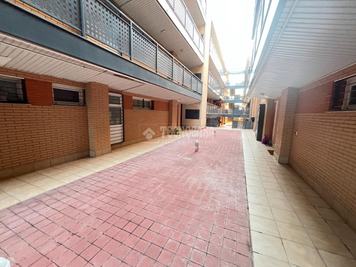 Vista exterior de Piso en venta en Loeches