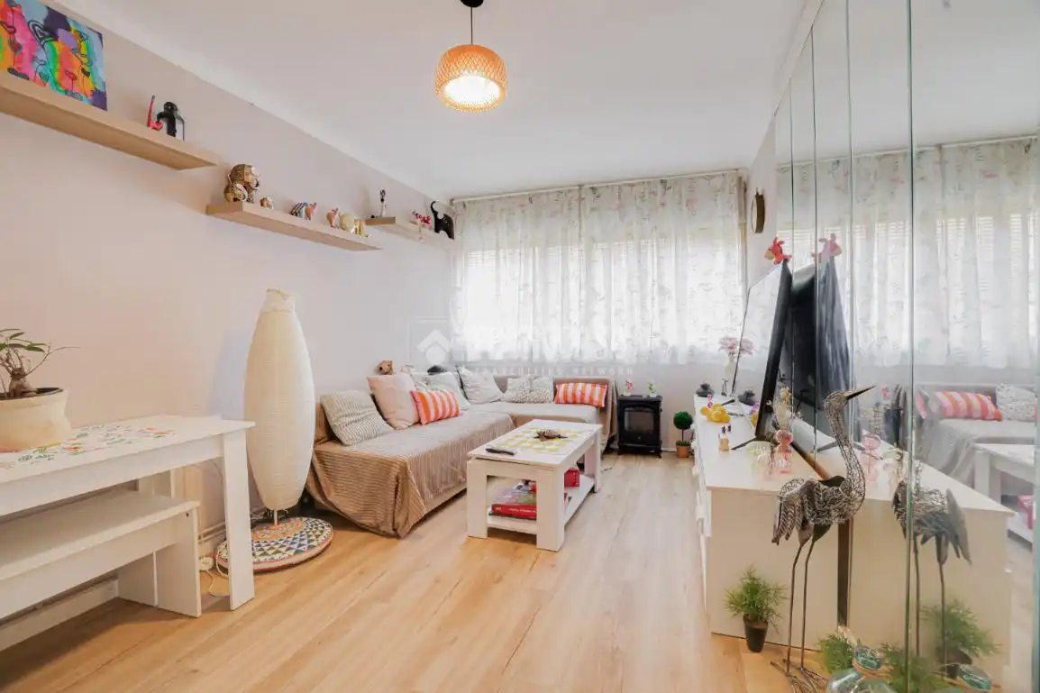 Sala de estar de Piso en venta en Sant Feliu de Llobregat con Calefacción
