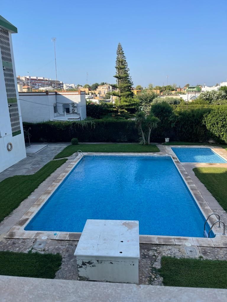 Swimming pool of Flat for sale in Burriana / Borriana  with Terrace, Swimming Pool and Furnished