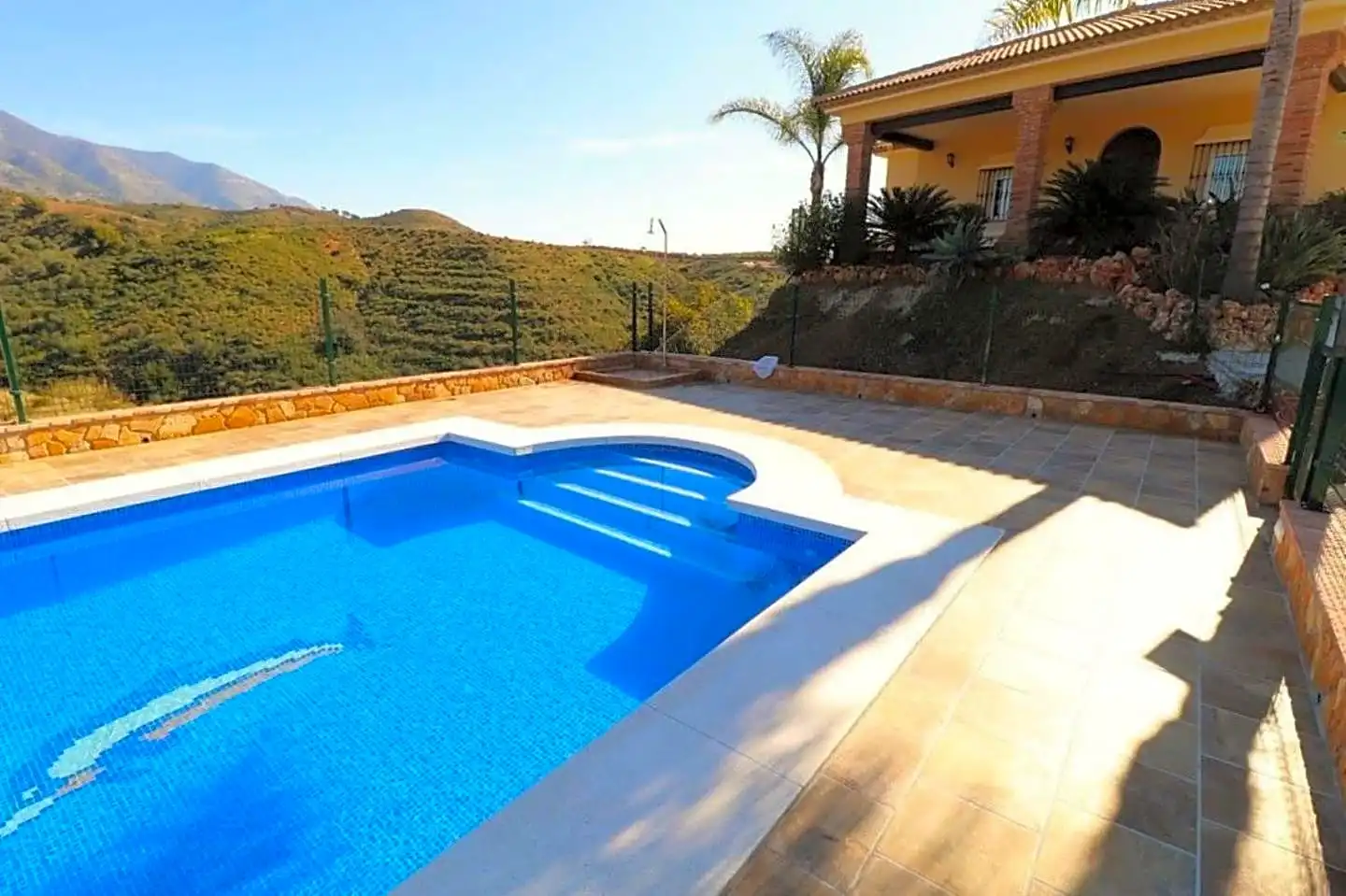 Piscina de Casa o chalet de alquiler en Mijas con Aire acondicionado, Jardín privado y Terraza