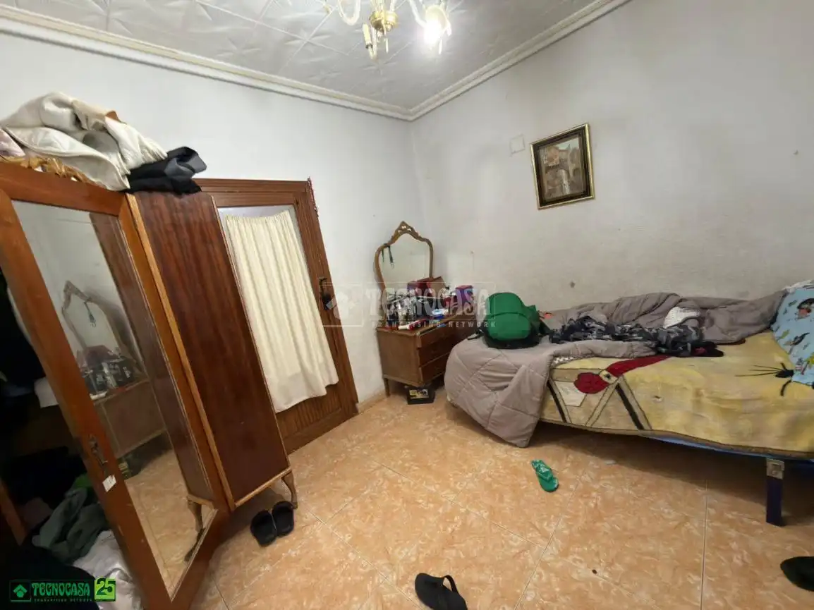 Dormitori de Casa adosada en venda en Bolaños de Calatrava amb Calefacció