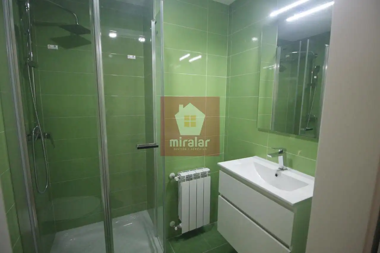 Baño de Piso en venta en Salvaterra de Miño con Calefacción y Trastero