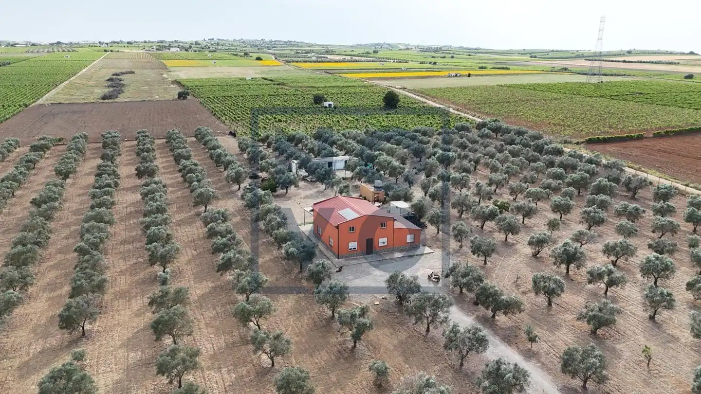 Country homes for sale in Lebrija