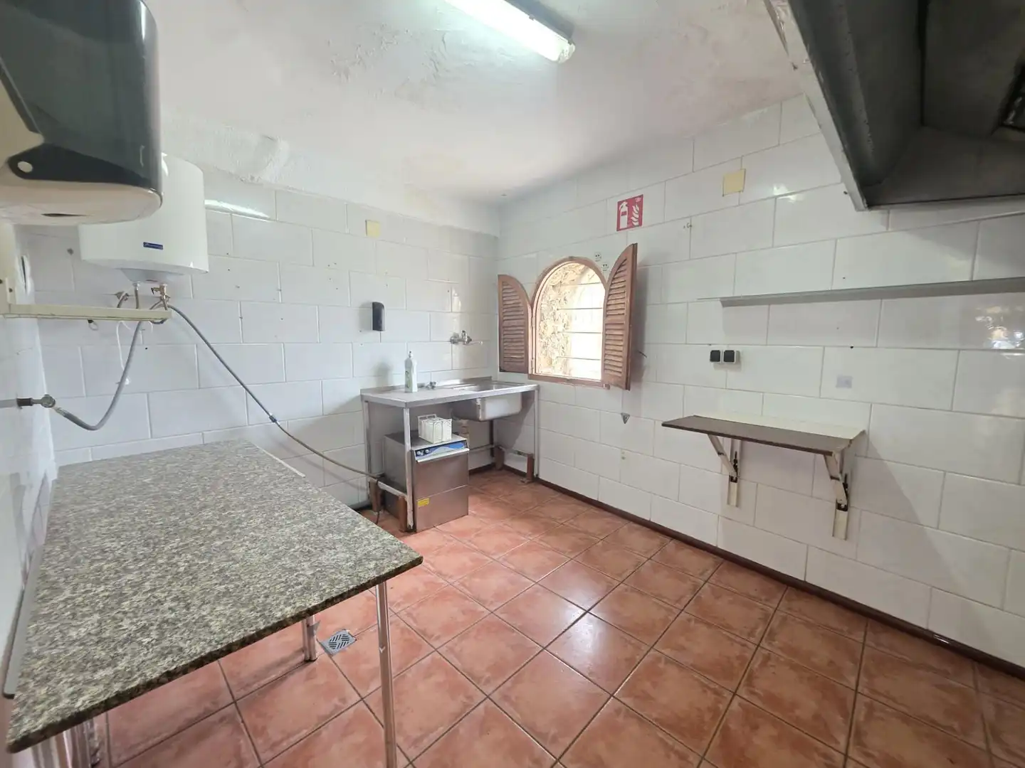 Cuina de Local en venda en Santa Pola amb Aire condicionat