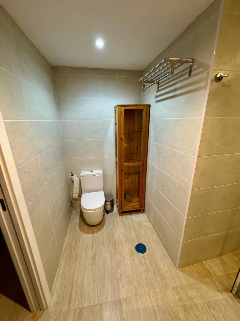 Baño de Piso de alquiler en Villaviciosa de Odón con Calefacción, Amueblado y Lavadora