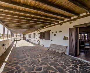 Country house zum verkauf in La Oliva mit Privatgarten, Terrasse und Möbliert