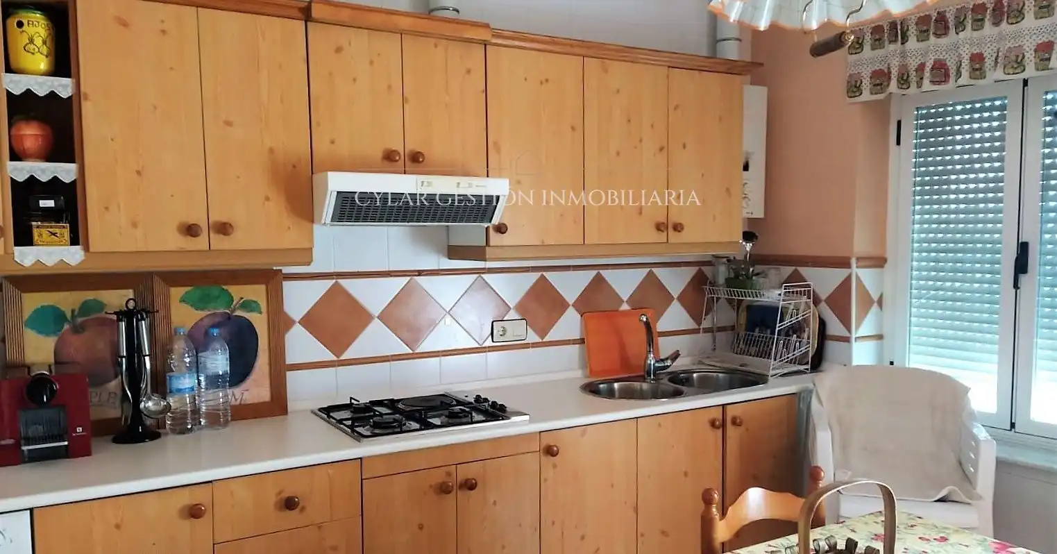Cuina de Casa o xalet en venda en Fuenteliante amb Calefacció, Moblat i Forn