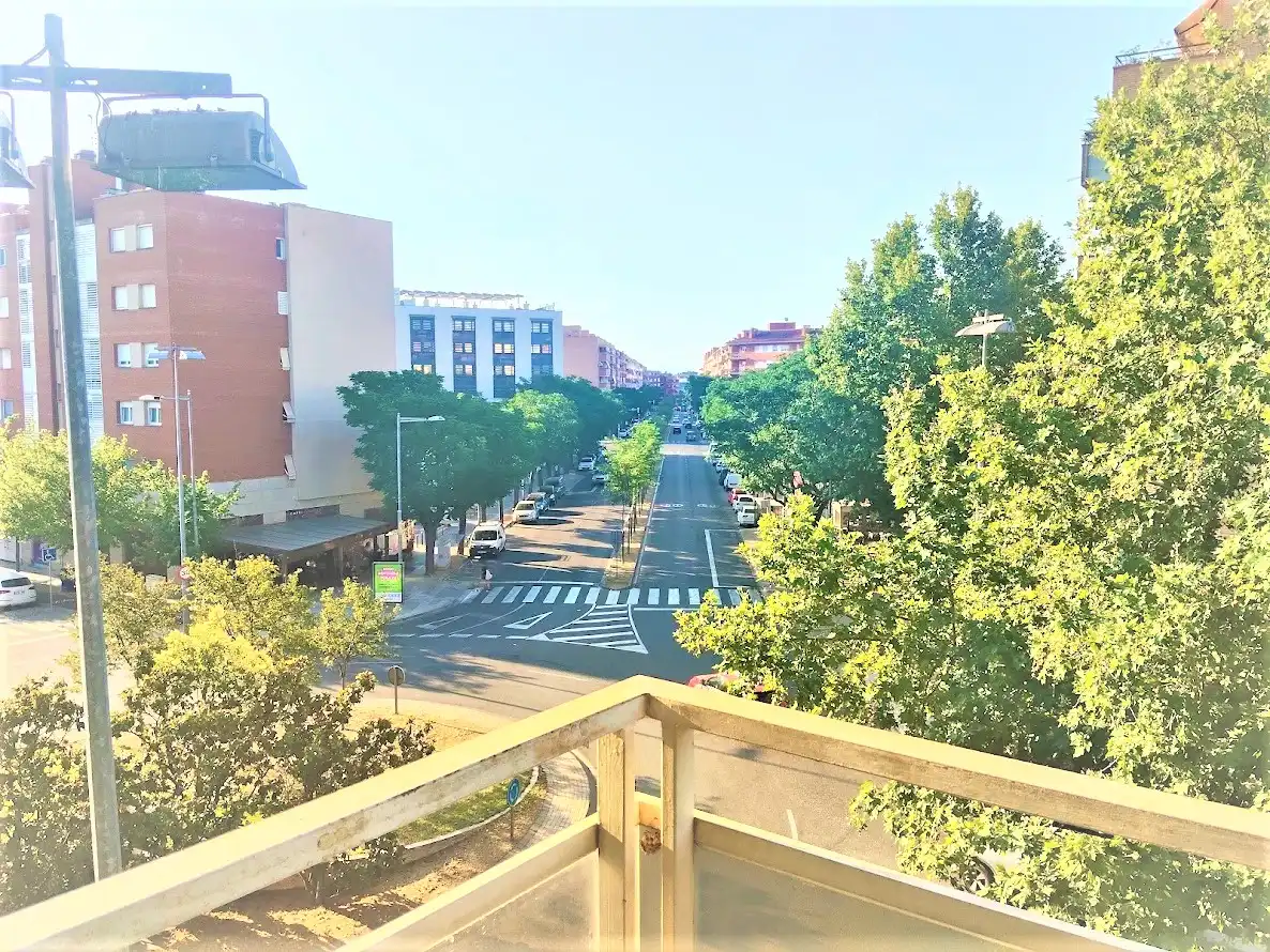 Außenansicht von Wohnung zum Verkauf in Lleida mit Klimaanlage, Heizung und Möbliert