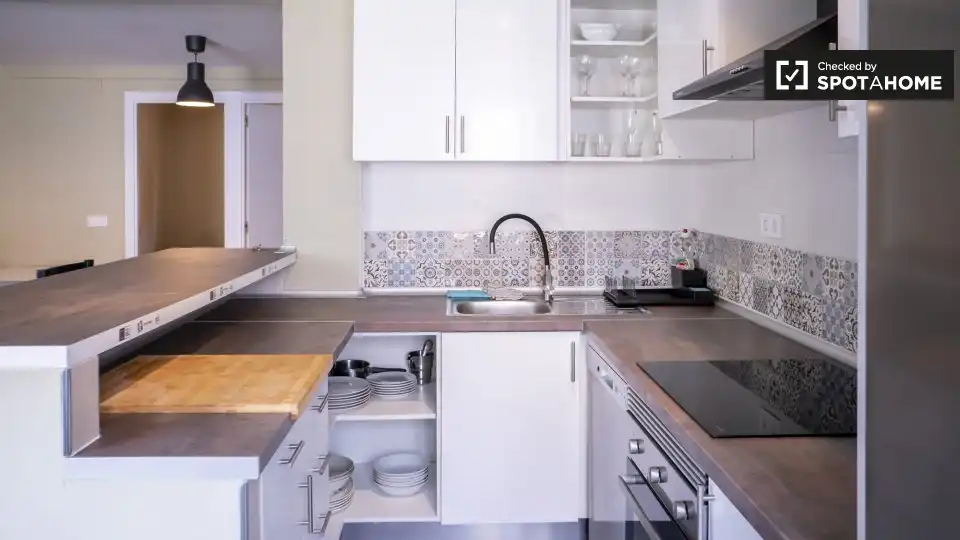 Cocina de Piso de alquiler en Valencia con Aire acondicionado, Calefacción y Amueblado
