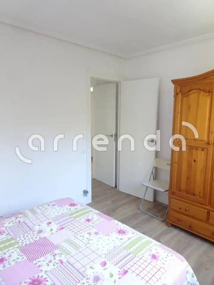 Habitación de Piso de alquiler en Santander con Amueblado