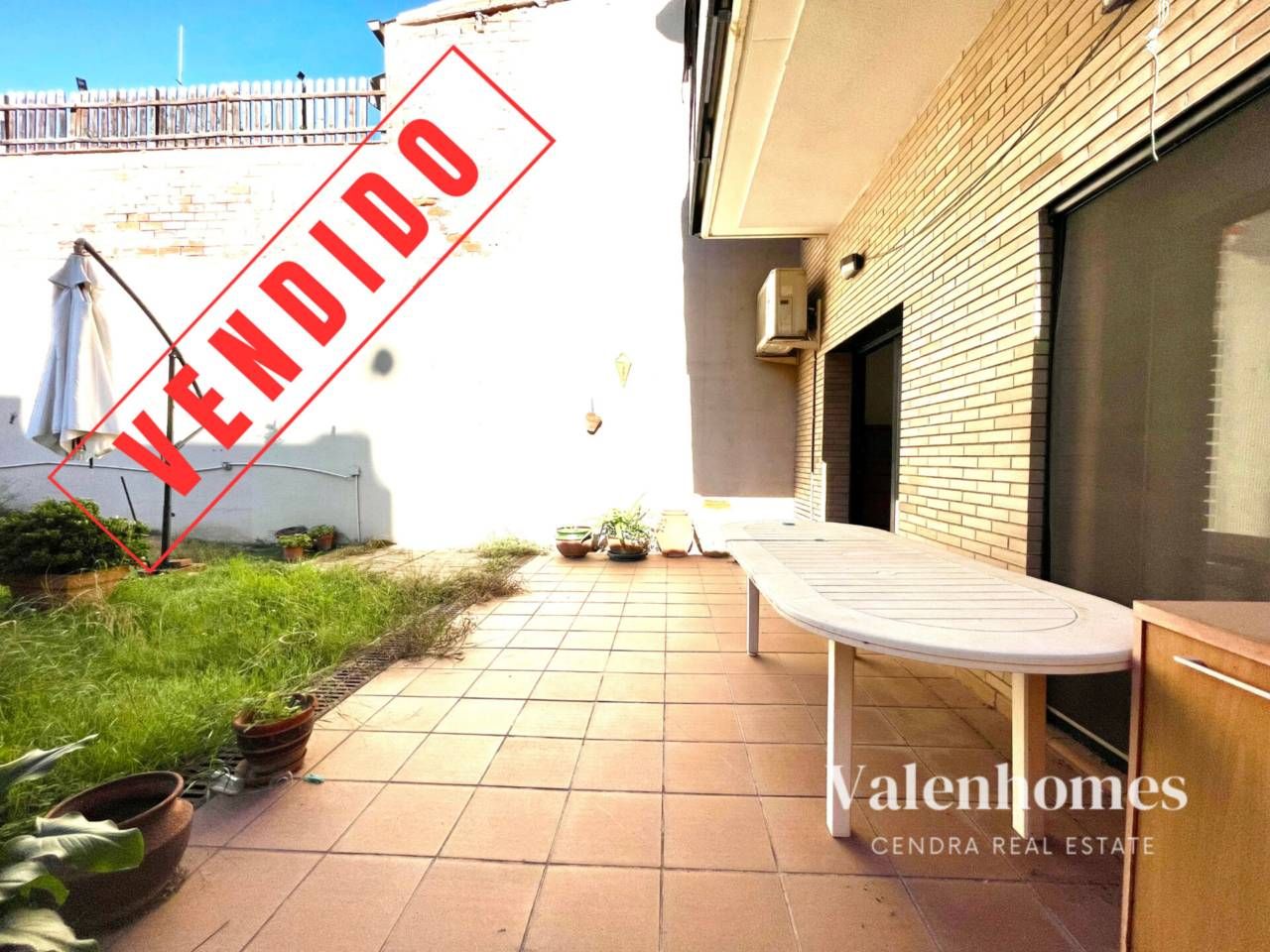 Jardí de Pis en venda en Barberà del Vallès amb Aire condicionat, Calefacció i Jardí privat