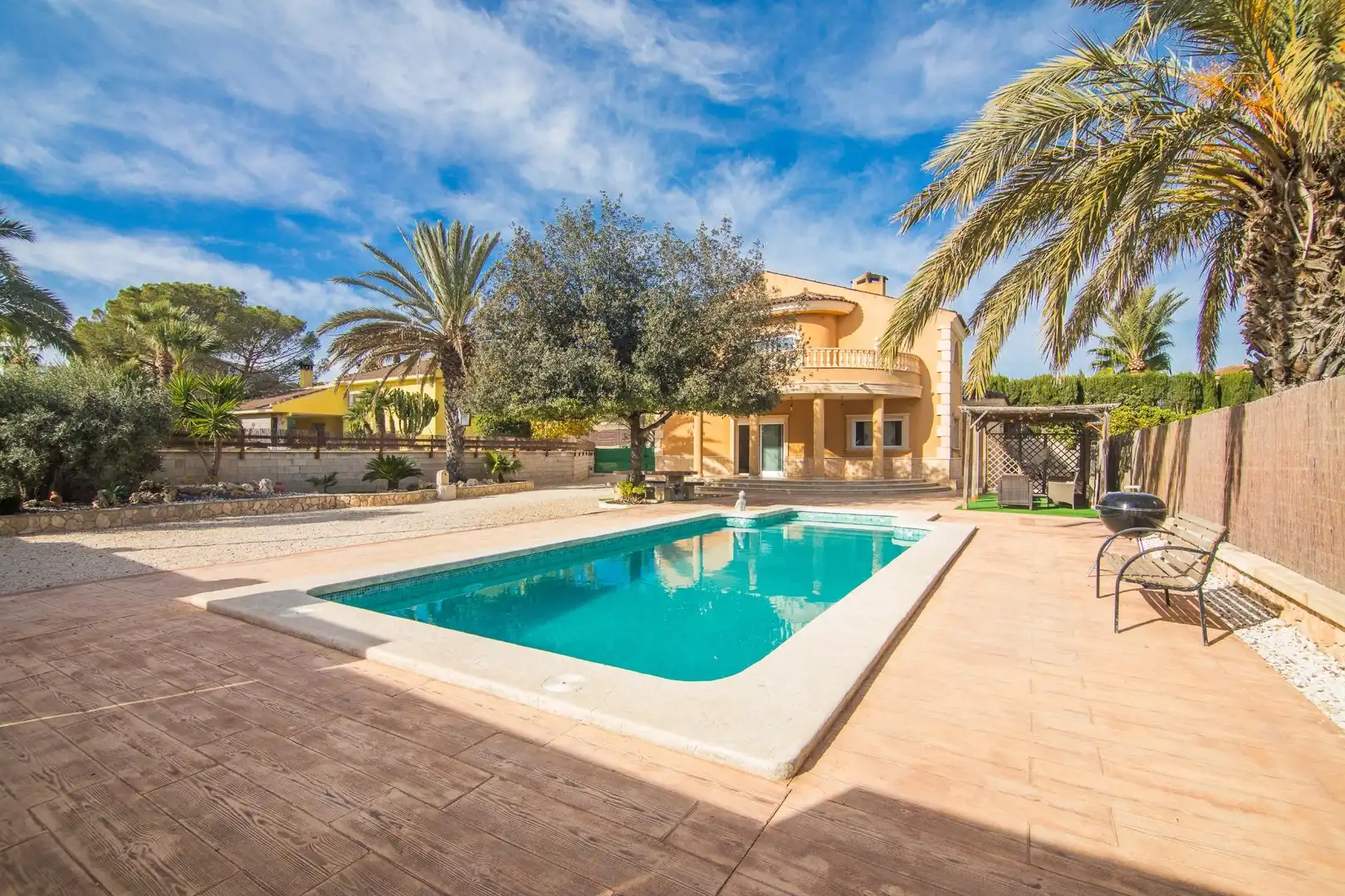 Swimming pool of Houses for sale in Elche / Elx  with Air Conditioner, Heating and Private garden