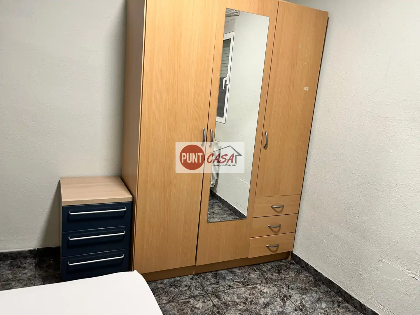 Habitación de Piso de alquiler en Lleida con Calefacción, Terraza y Amueblado