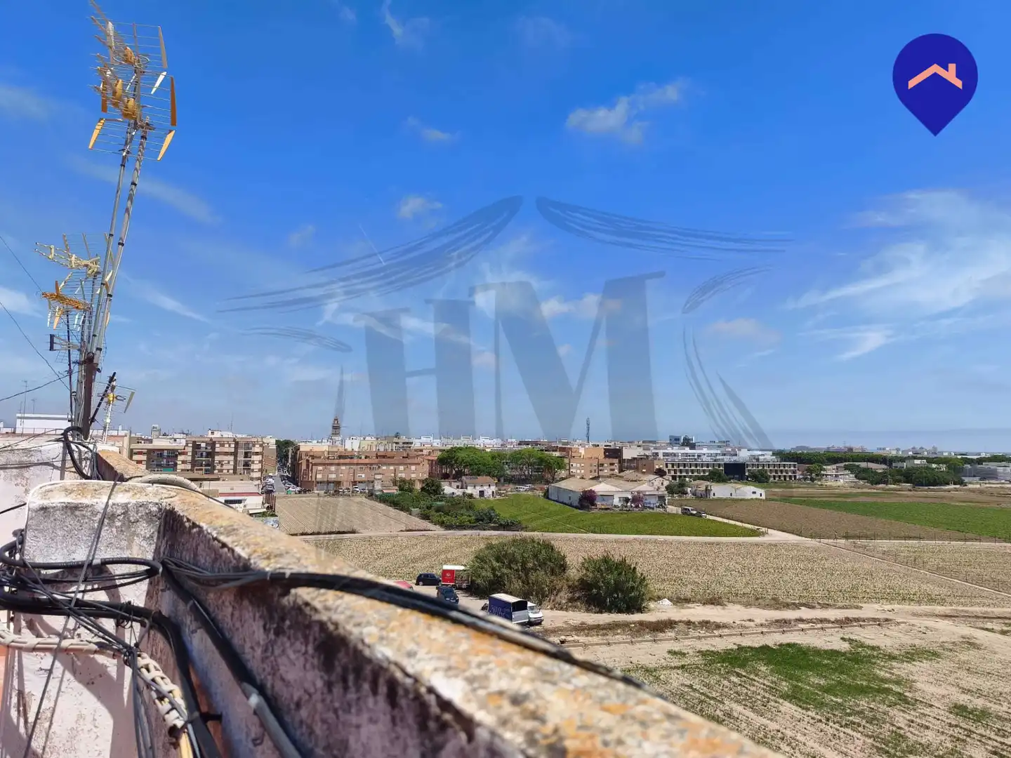 Piso en venta en Valencia con Calefacción, Terraza y Alarma