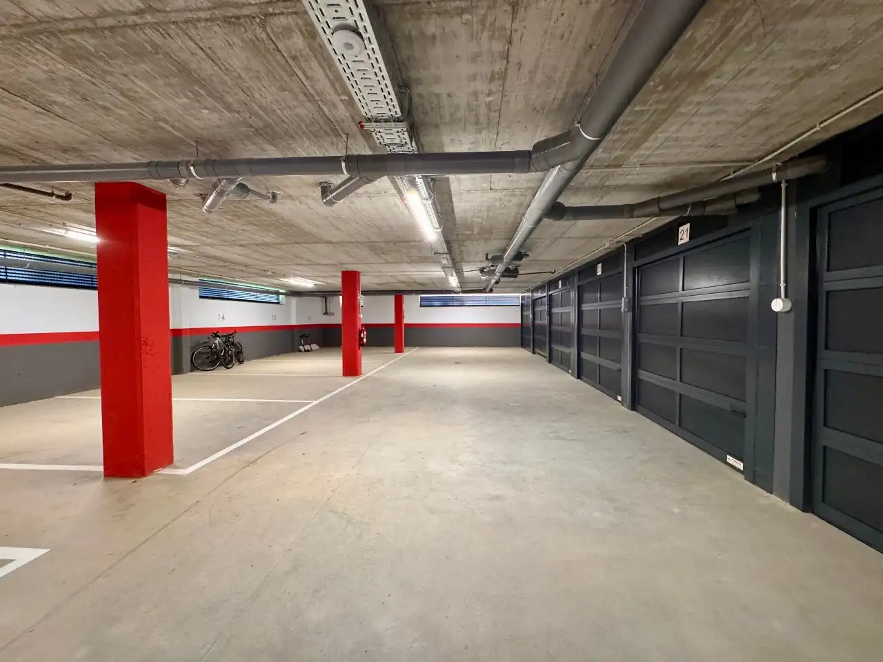 Parkplatz von Wohnung zum Verkauf in Pals mit Klimaanlage, Heizung und Terrasse