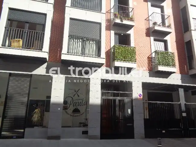 Flat for rent in Calle La Fuente, Casco Antiguo