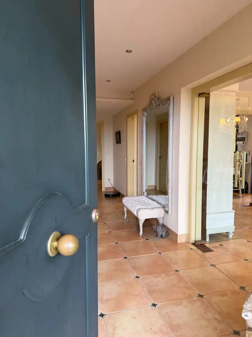 Casa con piscina in vendita a JOSEP MARIA DE VENTÓS, imagen 2