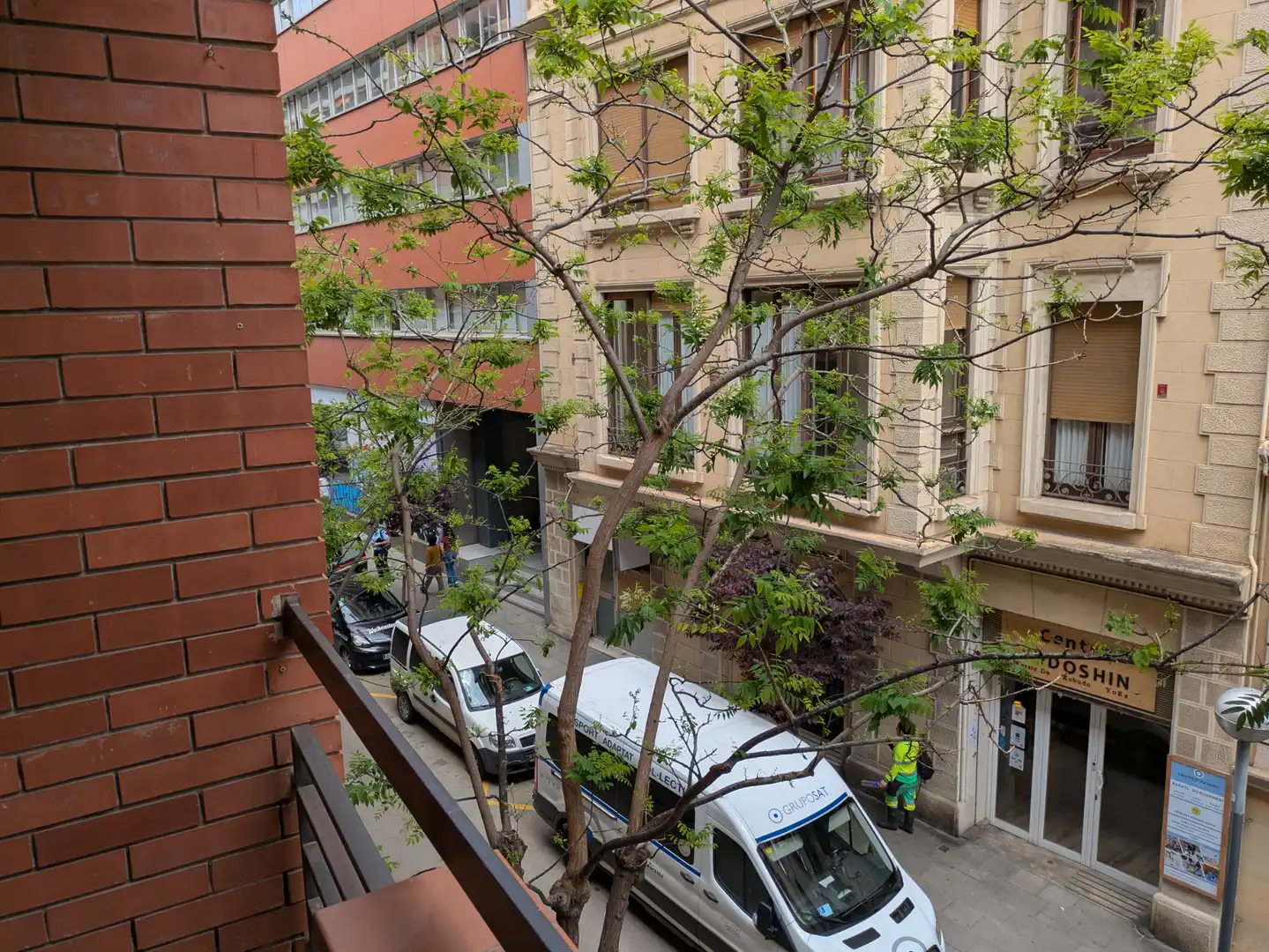 Vista exterior de Pis en venda en Barcelona amb Calefacció, Moblat i Rentadora