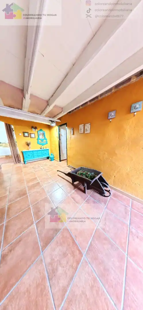 Casa o xalet en venda en La Pola de Gordón  amb Calefacció, Jardí privat i Parquet