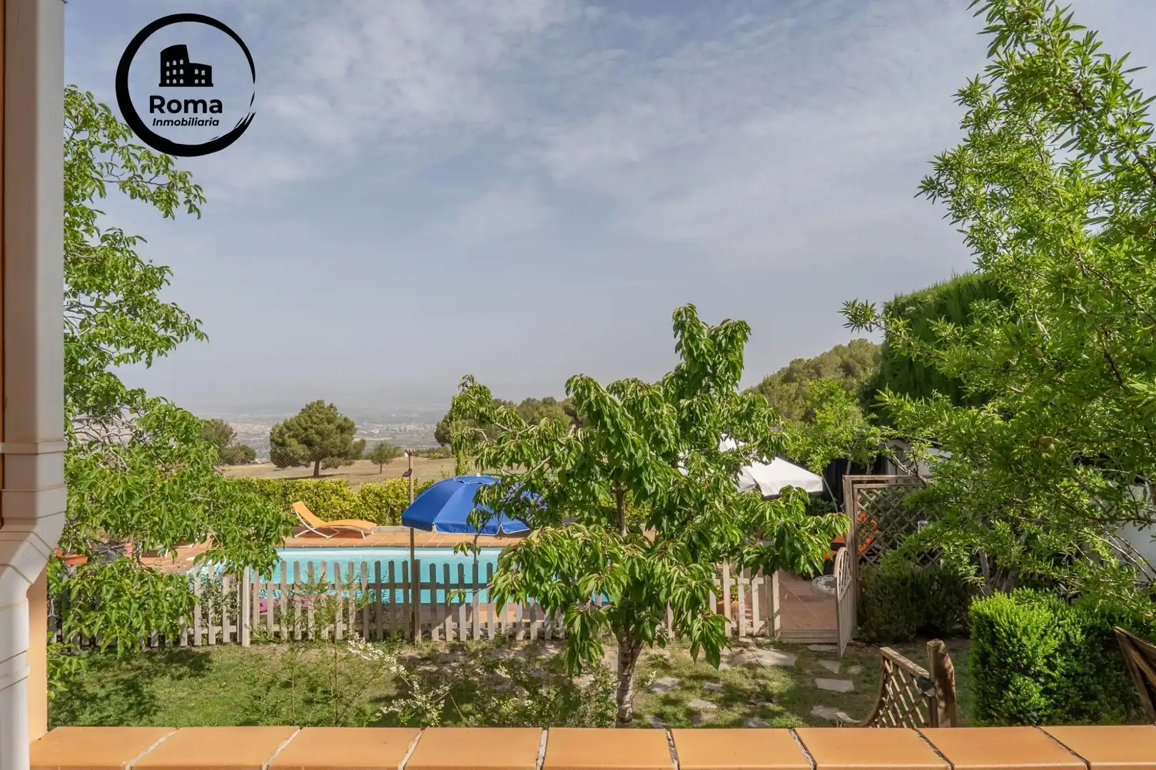 Terrassa de Casa o xalet en venda en La Zubia amb Aire condicionat, Calefacció i Jardí privat