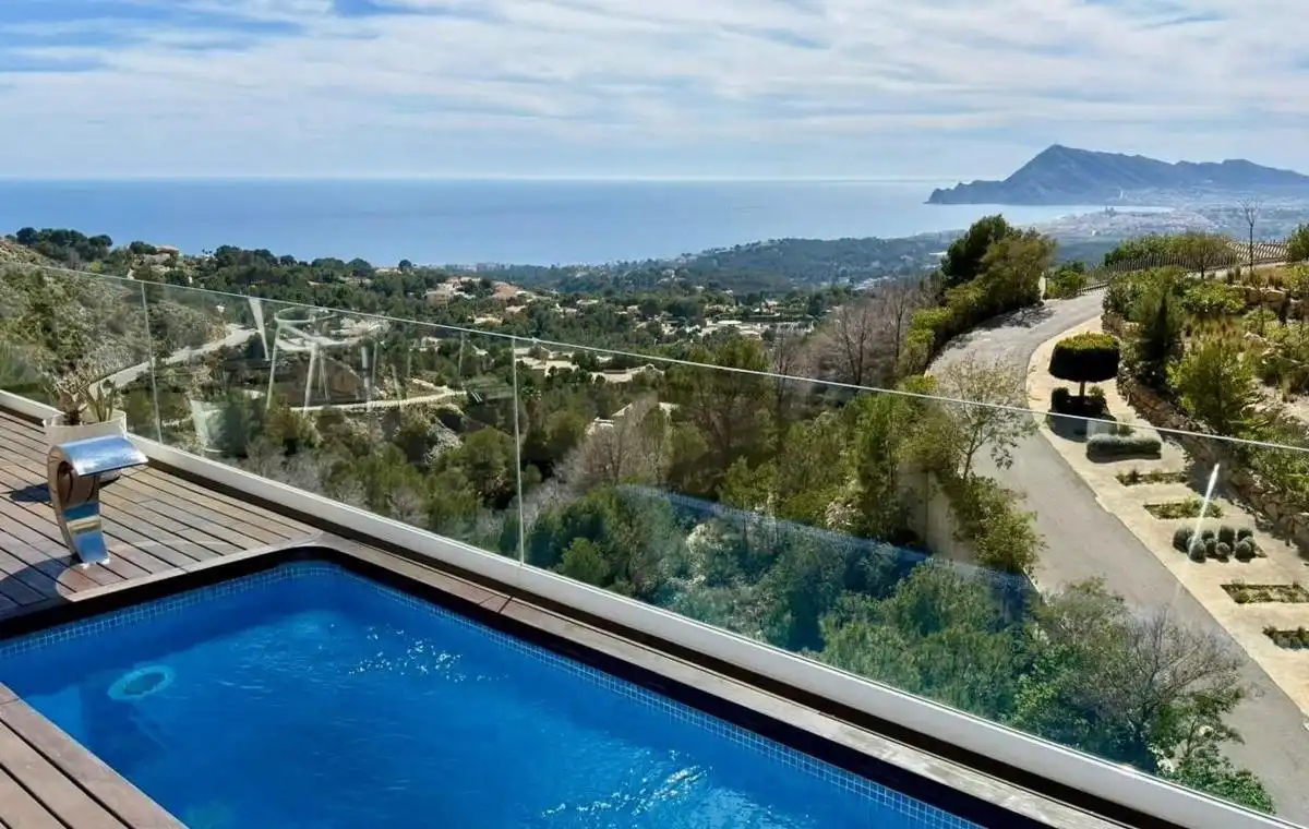 Piscina de Dúplex en venda en Altea amb Aire condicionat i Jardí privat
