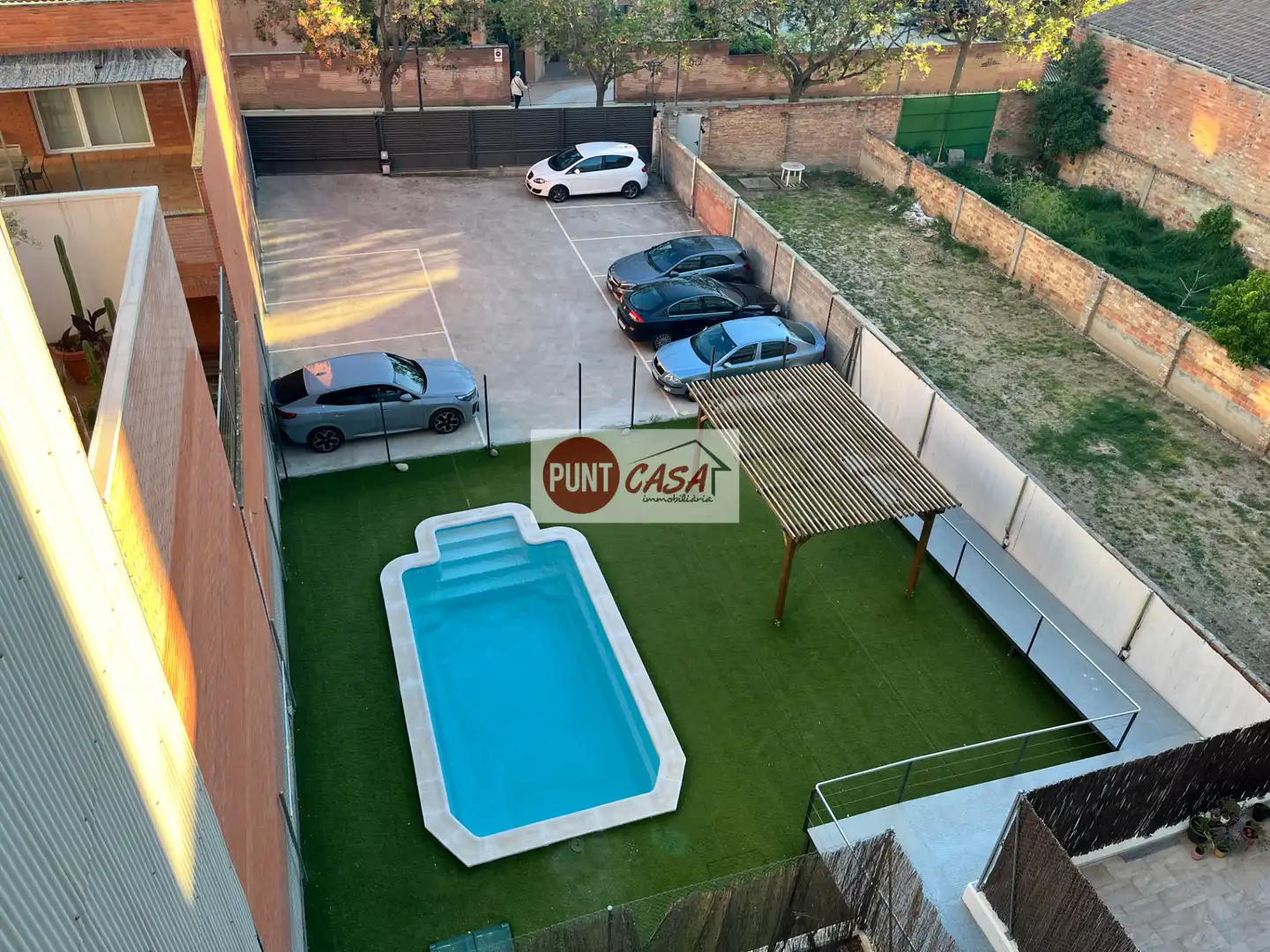 Parking de Piso de alquiler en Lleida con Calefacción, Parquet y Horno