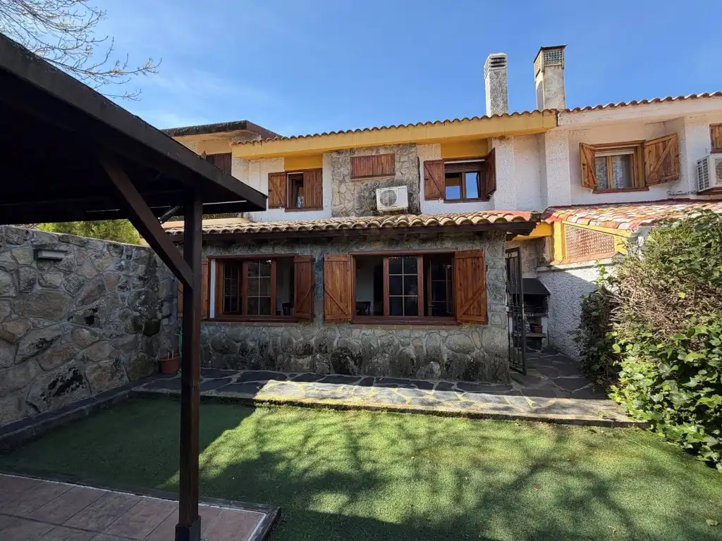 Vista exterior de Casa adosada en venta en Moralzarzal