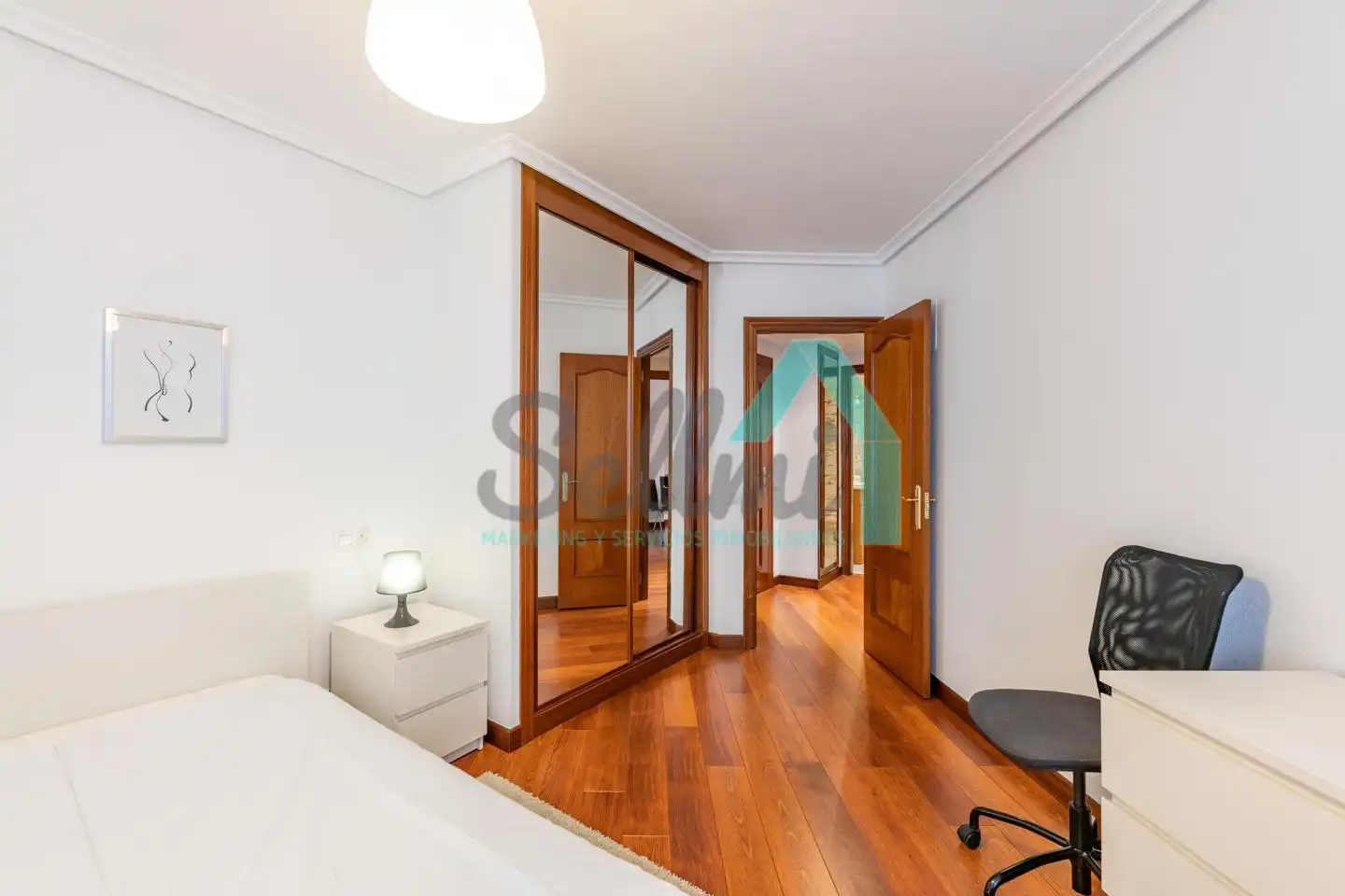 Habitación de Piso en venta en Oviedo  con Calefacción y Parquet
