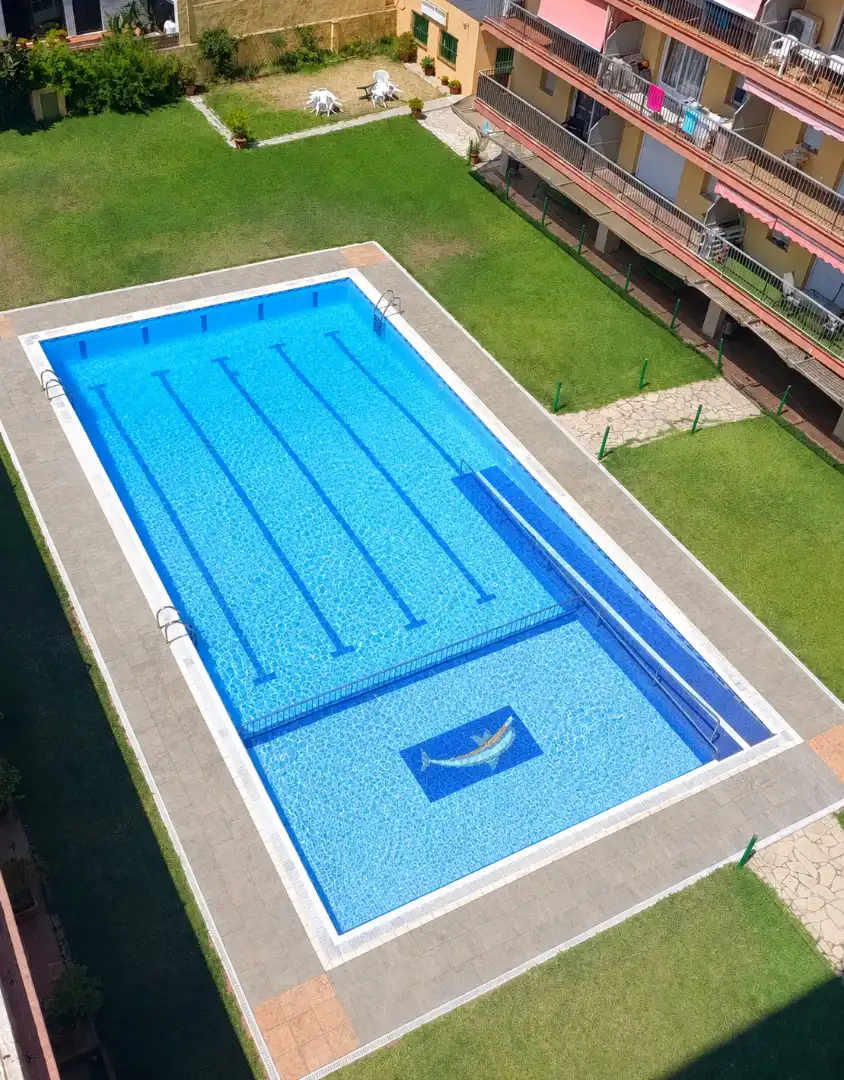 Piscina de Piso en venta en Malgrat de Mar con Calefacción, Terraza y Horno
