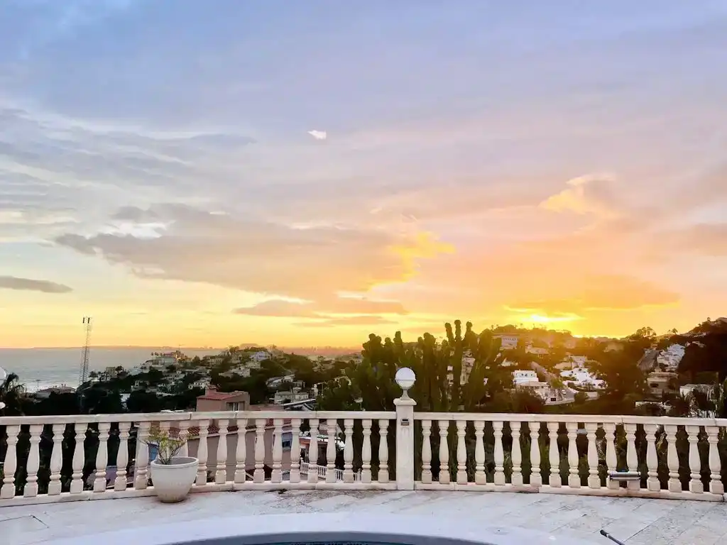 Vista exterior de Pis en venda en El Campello amb Aire condicionat, Jardí privat i Piscina