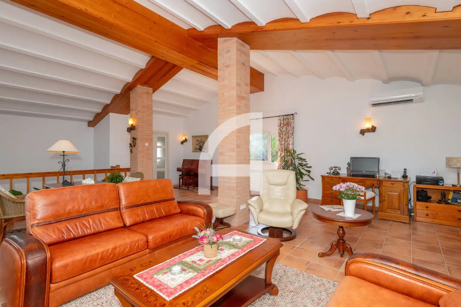 Living room of Houses for sale in Pontós  with Air Conditioner, Heating and Private garden
