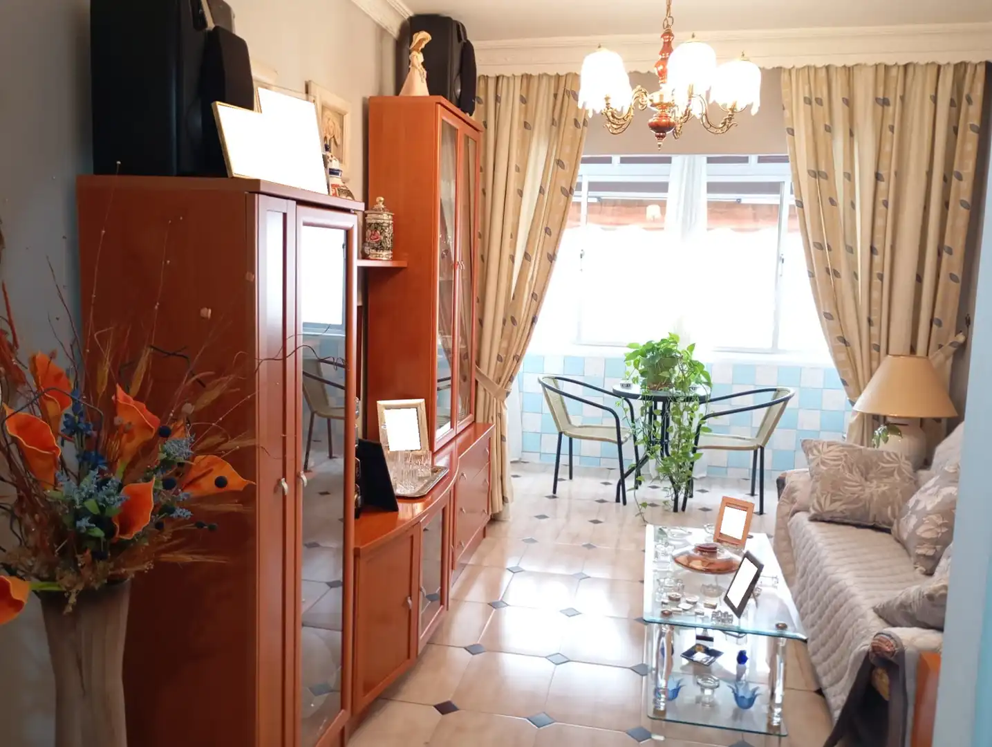Living room of Flat for sale in Málaga  with Air Conditioner, Terrace and Furnished