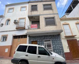 Vista exterior de Casa o xalet en venda en Cuevas de San Marcos amb Terrassa