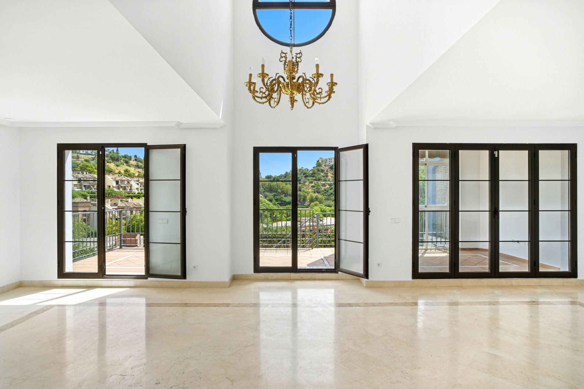 Single-family semi-detached for sale in Benahavís  with Air Conditioner, Private garden and Terrace