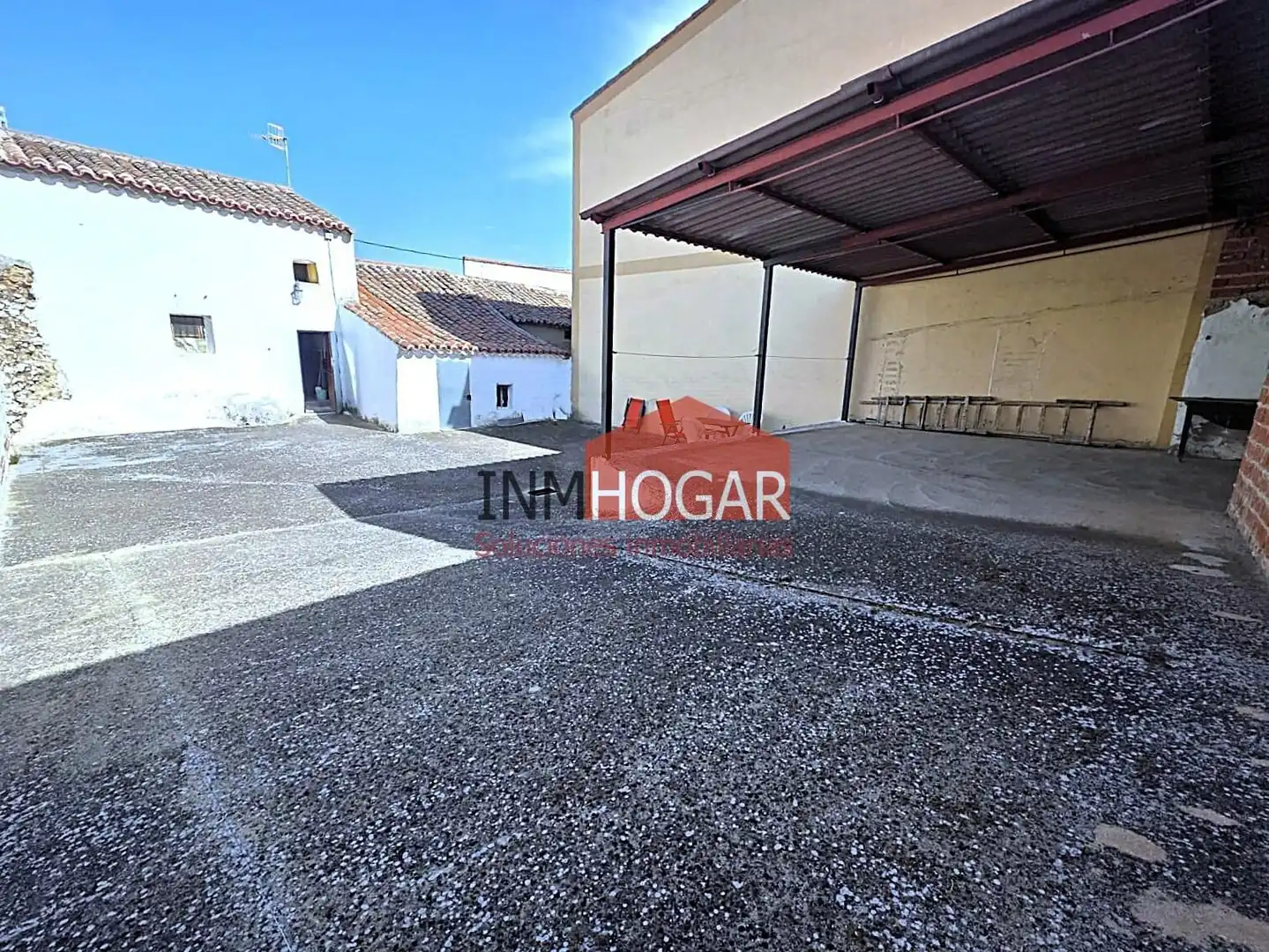Parking de Casa o chalet en venta en Madrigal de las Altas Torres con Amueblado