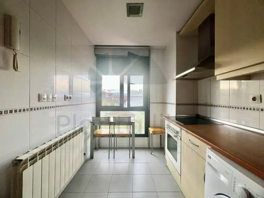 Kitchen of Duplexes for sale in Villamediana de Iregua  with Terrace and Swimming Pool